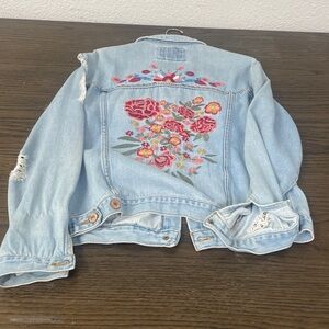 Medium forever 21 embroidered Jean jacket